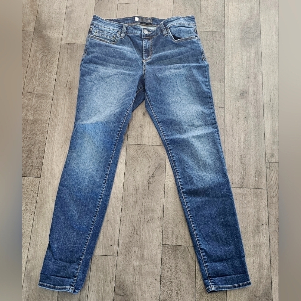 KUT from the Kloth size 12 the toothpick skinny style